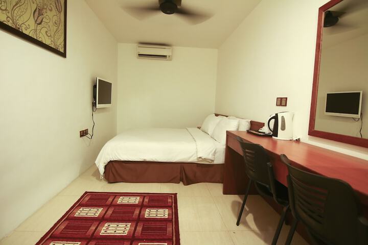 Room 8 of 60