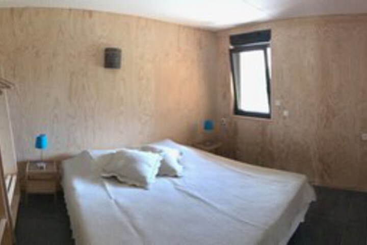 Room 27 of 36