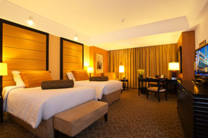 Room 28 of 93