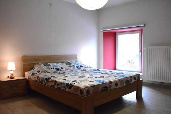 Room 3 of 34