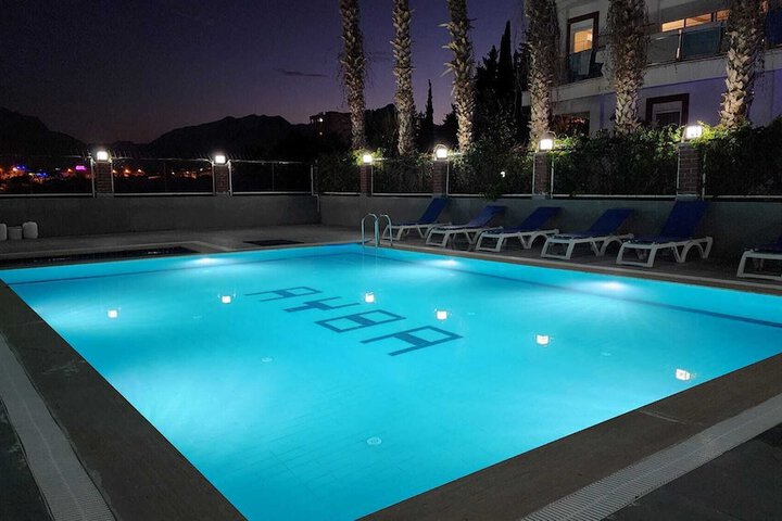 Pool 16 of 18