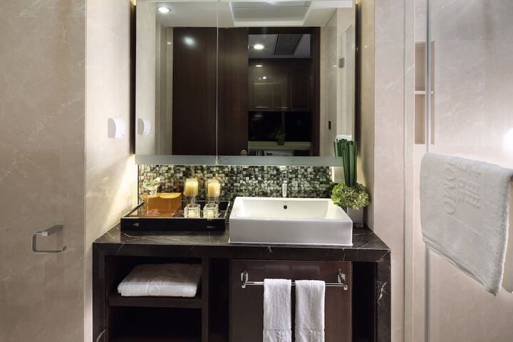 Room 25 of 26