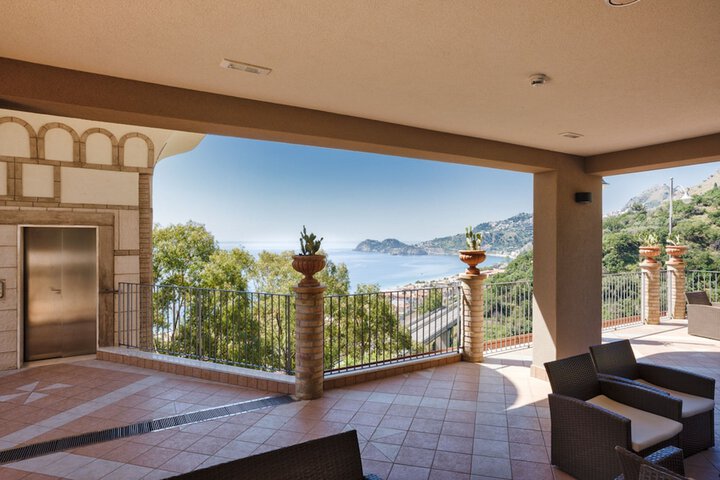 Terrace/Patio 112 of 133