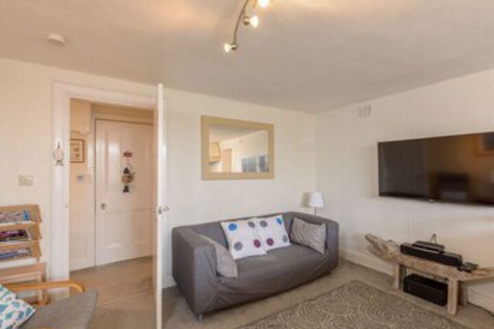 Room 7 of 26