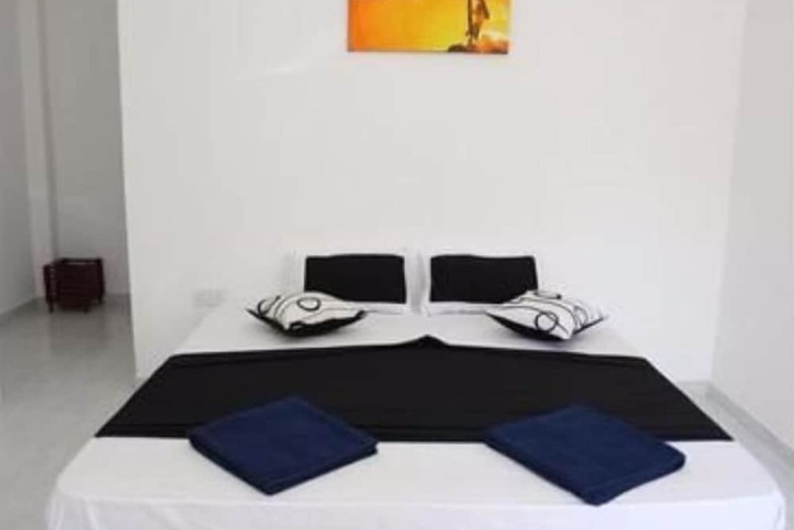 Room 2 of 7