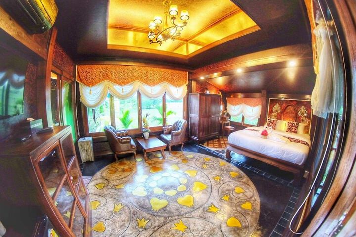 Room 22 of 100