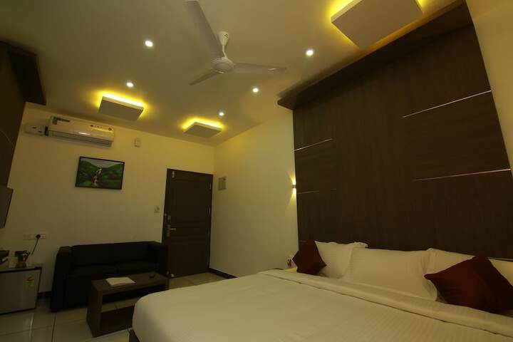 Room 14 of 25