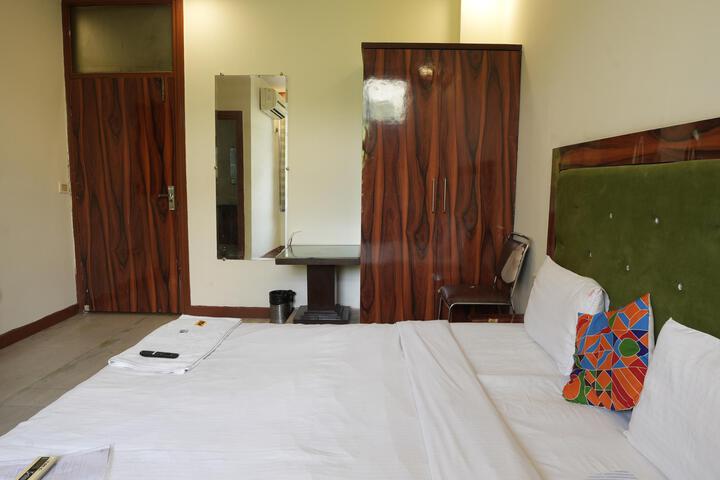 Room 35 of 45