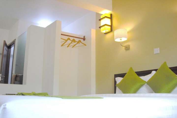 Room 6 of 47