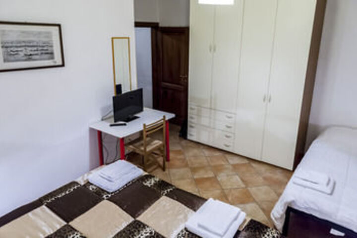 Room 92 of 160