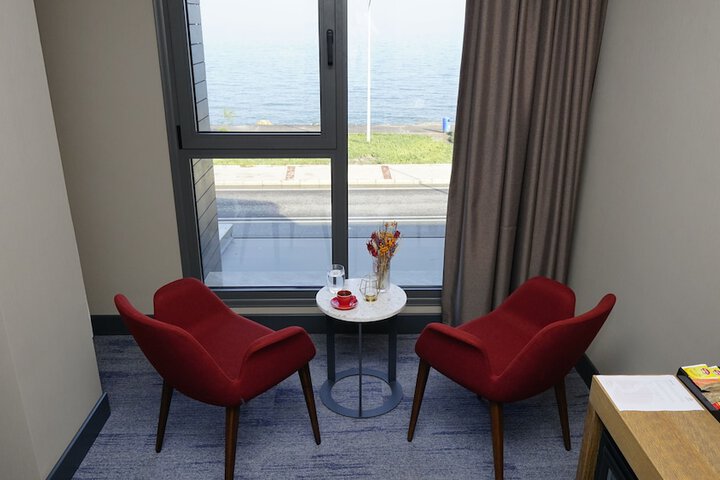 Room 51 of 75