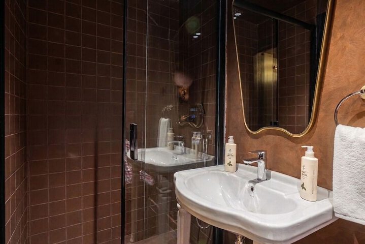 Clean Restrooms