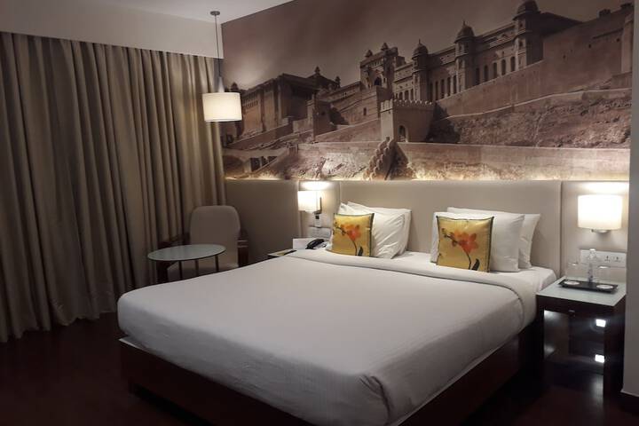 Room 33 of 129