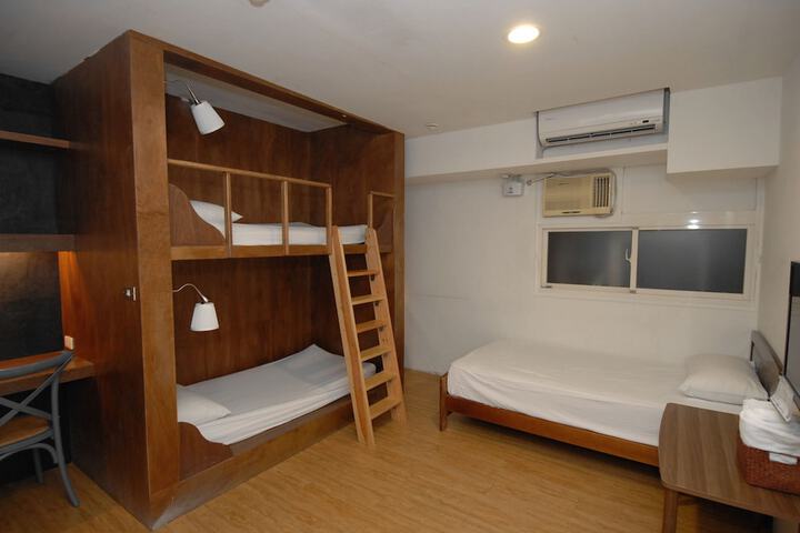 Room 11 of 101