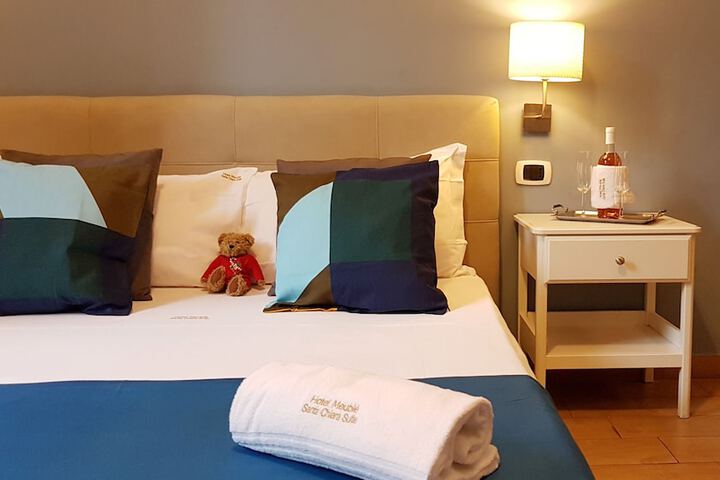 Room 21 of 53