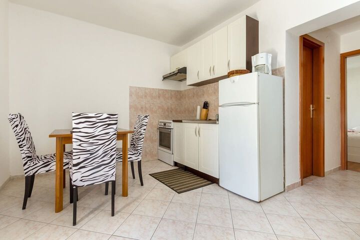Room 15 of 21