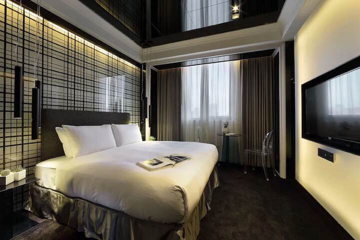 Room 26 of 109