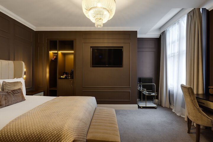 Room 18 of 67