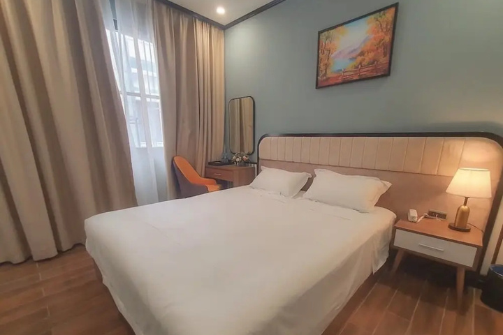 Room 3 of 14