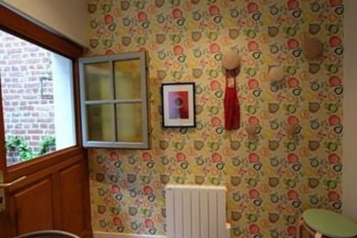 Room 8 of 43