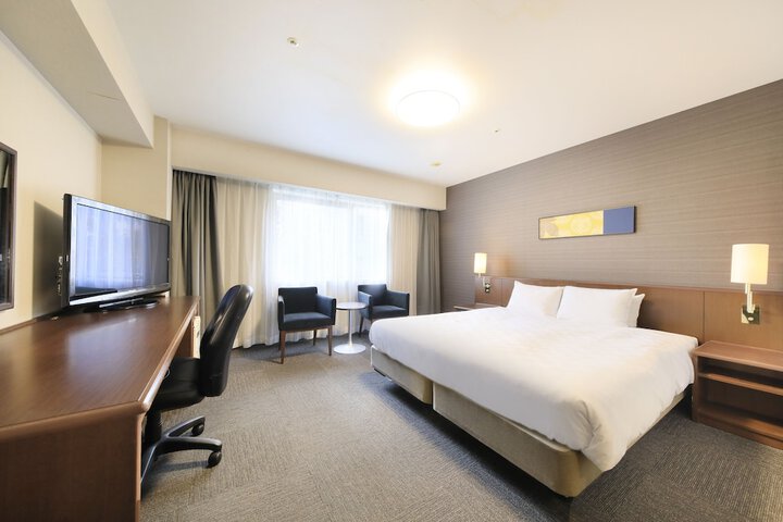 Room 27 of 112