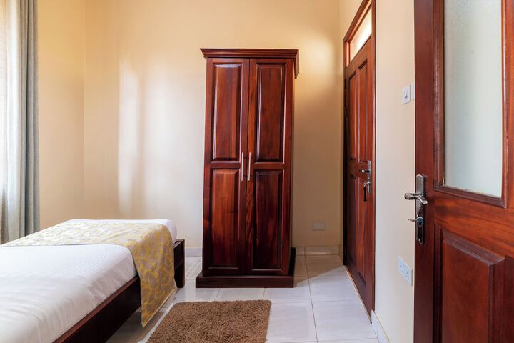 Room 28 of 112