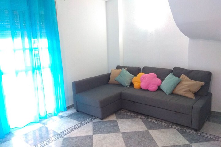 Lounge 31 of 33
