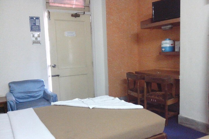 Room 33 of 71