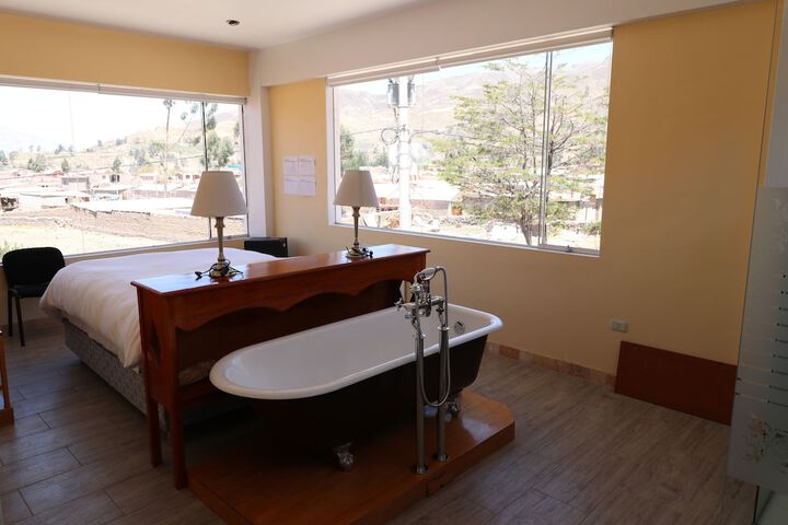 Room 6 of 49