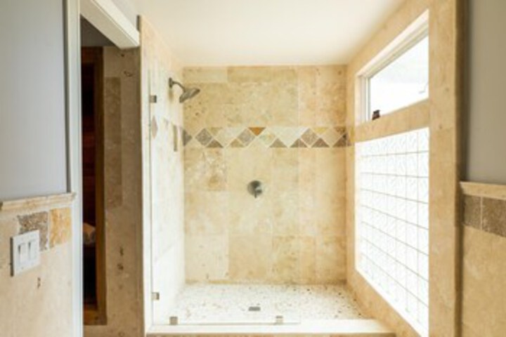 Room 15 of 53