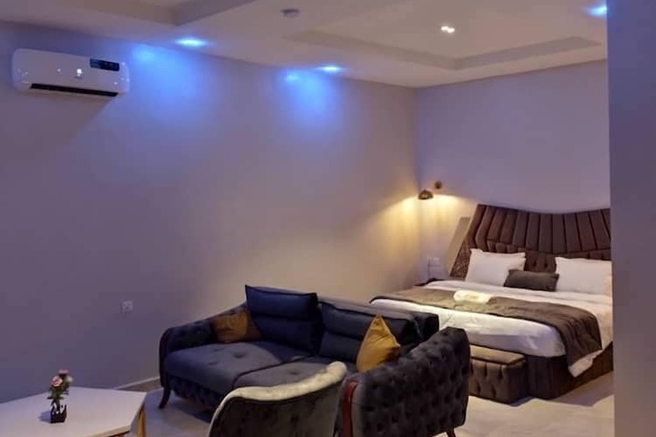 Room 2 of 12