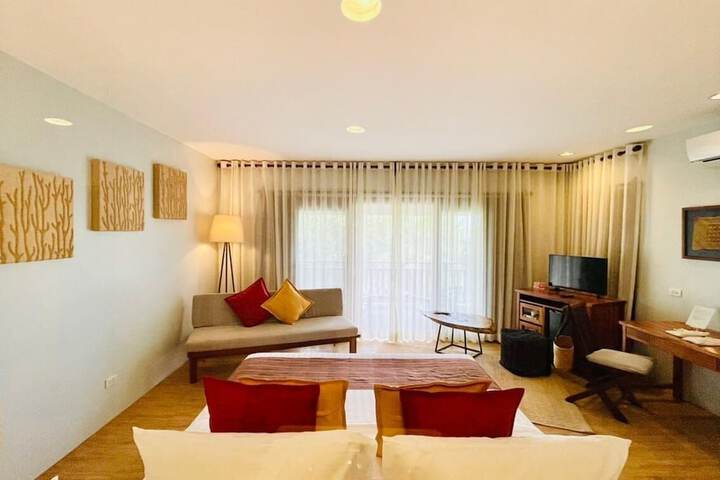 Room 22 of 108
