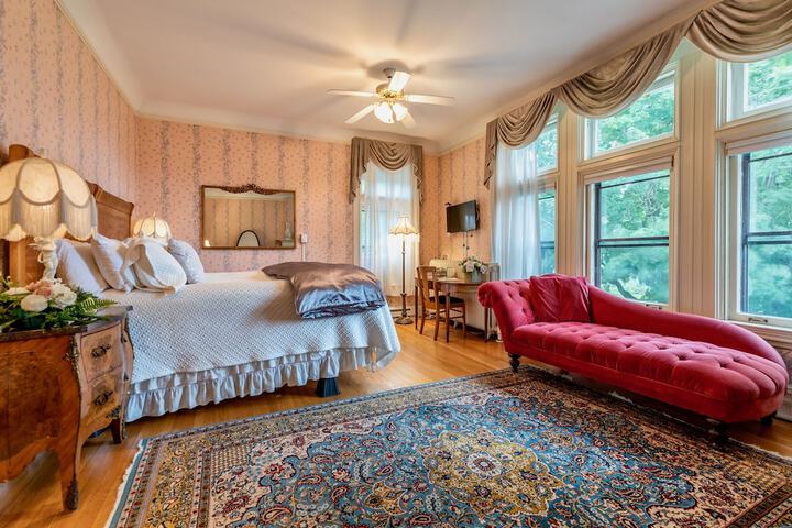 Room 55 of 288