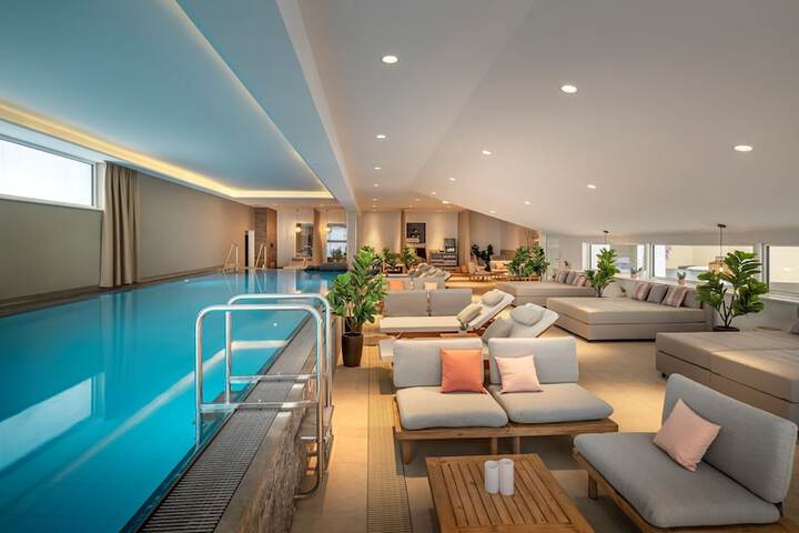 Pool 21 of 64