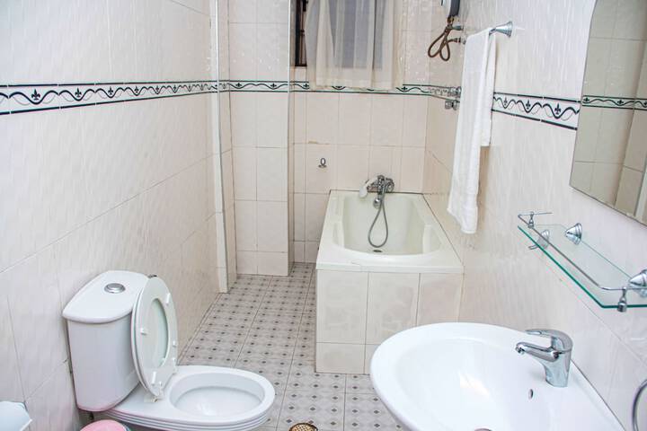 Room 30 of 53