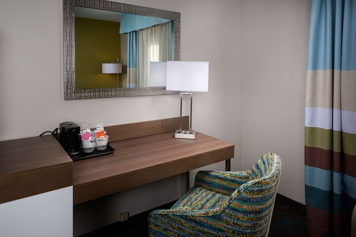 1 King Bed with Refrigerator, Microwave (23 of 29)
