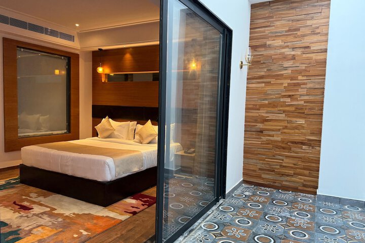 Room 2 of 13
