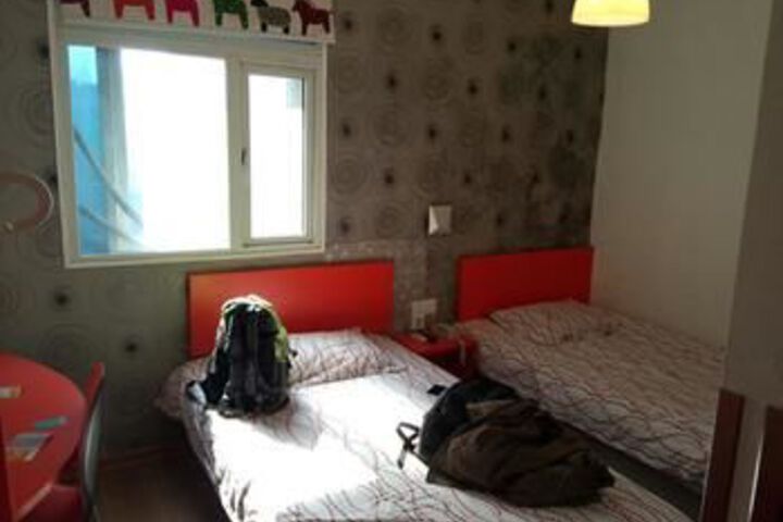 Room 4 of 23