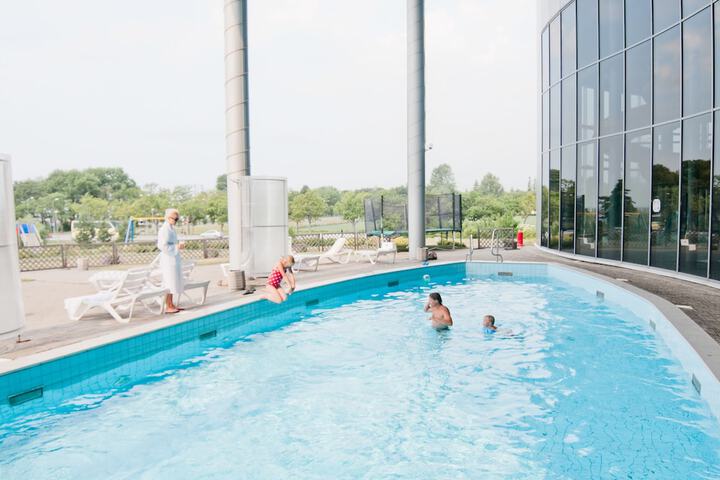 Pool 18 of 54