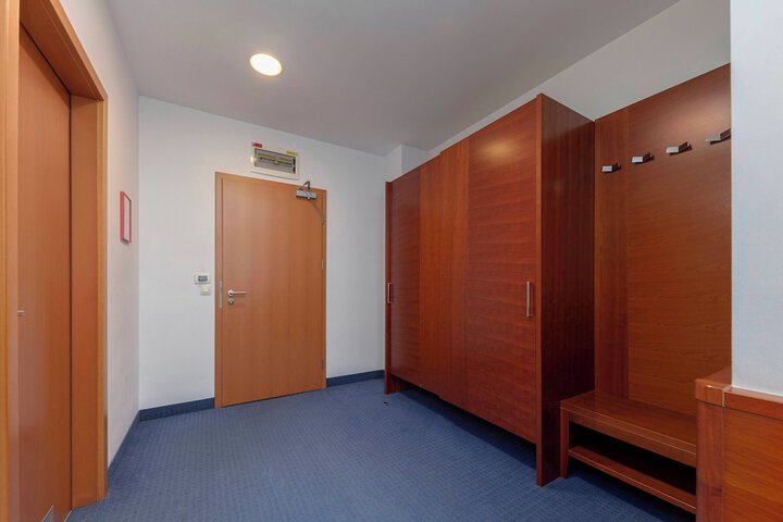 Room 68 of 155