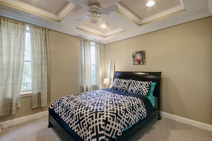 Brick 3br Home in Trendy Neighborhood in Baltimore, MD