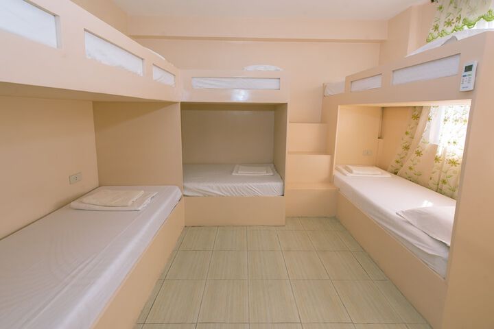 Room 17 of 90