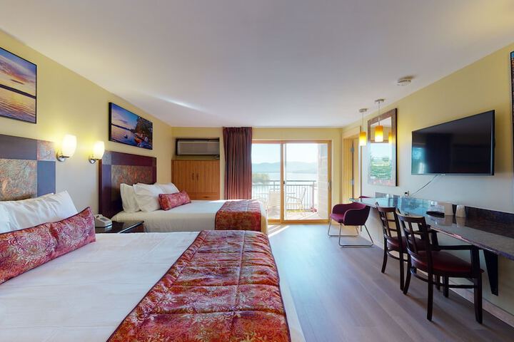 Premier 2 Queen Beds Accessible (36 of 40)