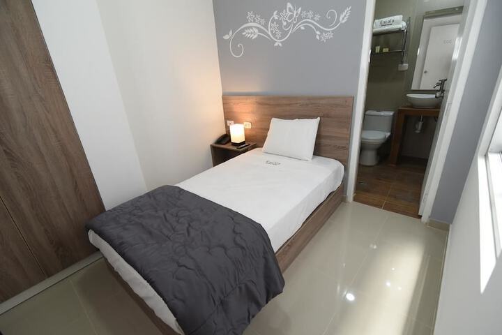 Room 3 of 34