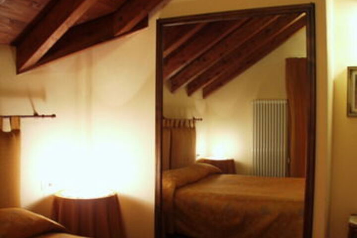 Room 15 of 30