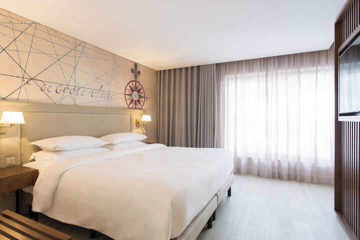 Room 33 of 125