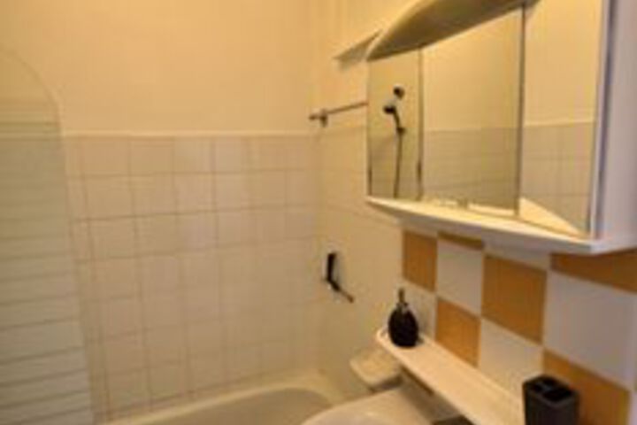 Room 8 of 58