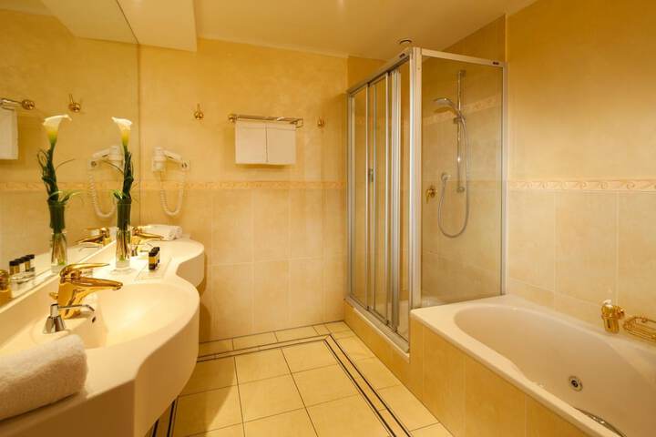 Clean Restrooms