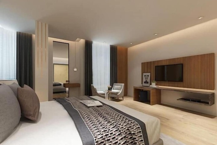 Room 8 of 34