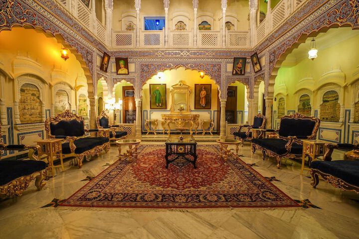 Hotel Lobby
